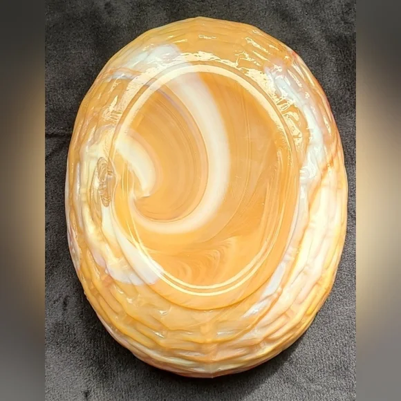 Hen On Nest Slag Glass Glow - Picture 8 of 12